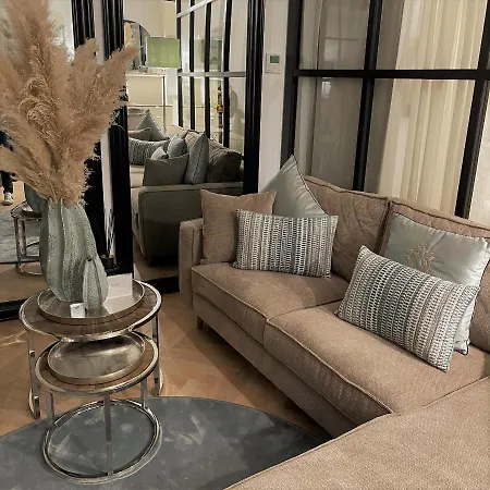 Elegance - Aparta & - Automatized