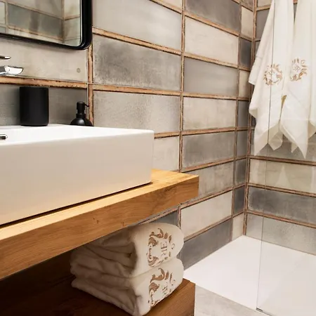 Elegance - Aparta & - Automatized アパート